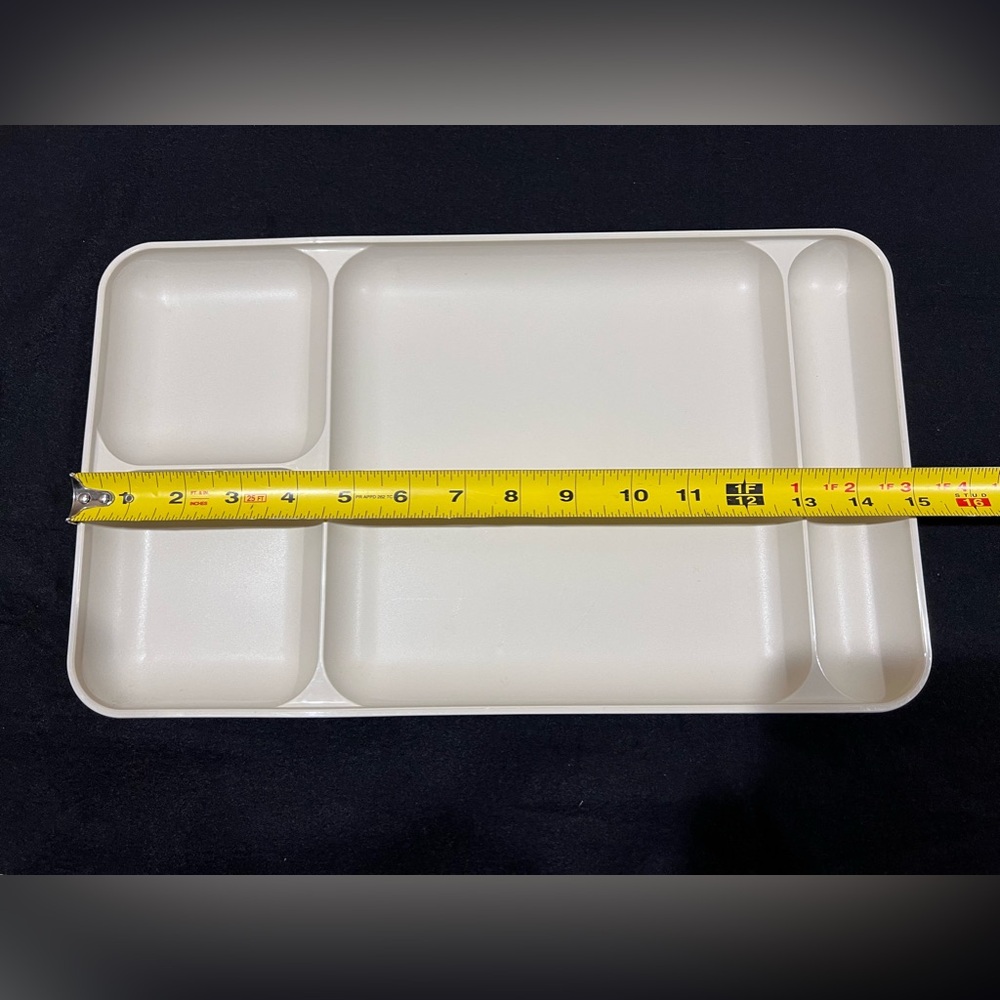 VINTAGE Tupperware BUNDLE 4pc Divided TRAY Plate - Picture 4 of 5